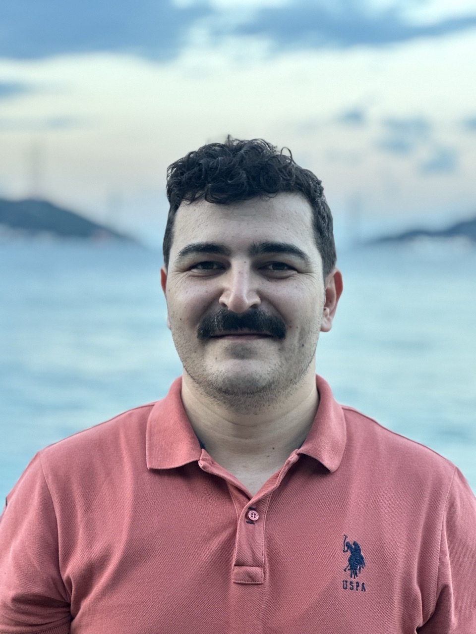Uzm. Dr. İshak Alkuş portre fotoğrafı